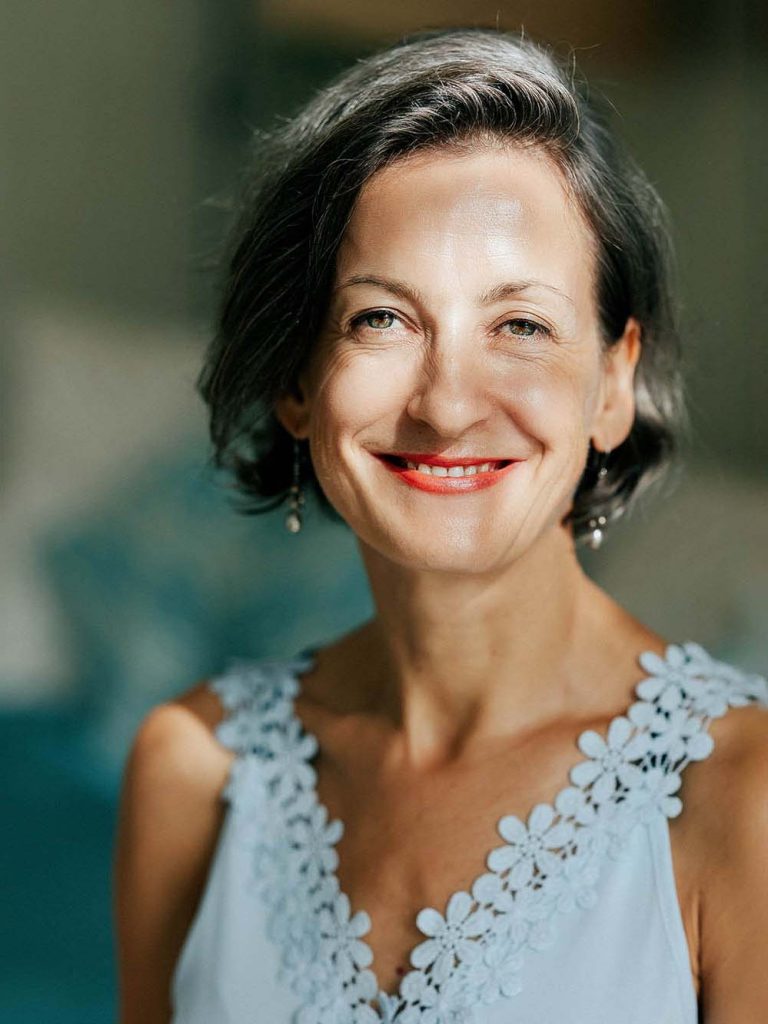 Elena Jacinta - SEP - Online Somatic Therapy